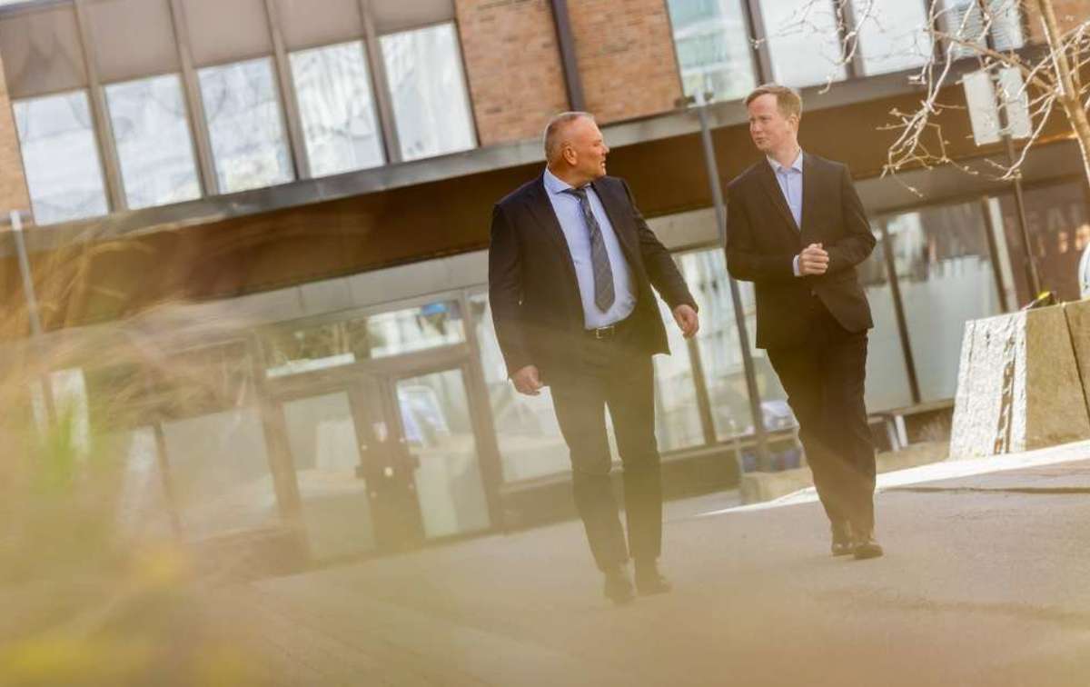 Advokat Geir Gregersen og sjefanalytiker Morten Trasti